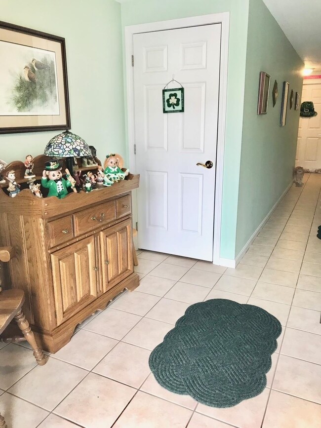 8 Echo Shore Dr, Merrimack, NH 03054 - photo 5