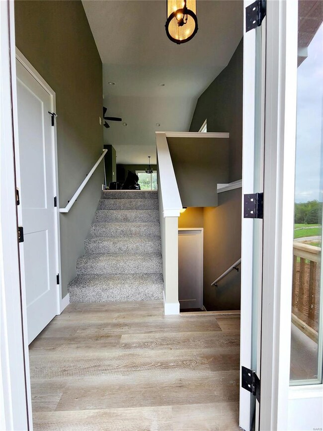 462 Calvey View Ct, Robertsville, MO 63072 - photo 3