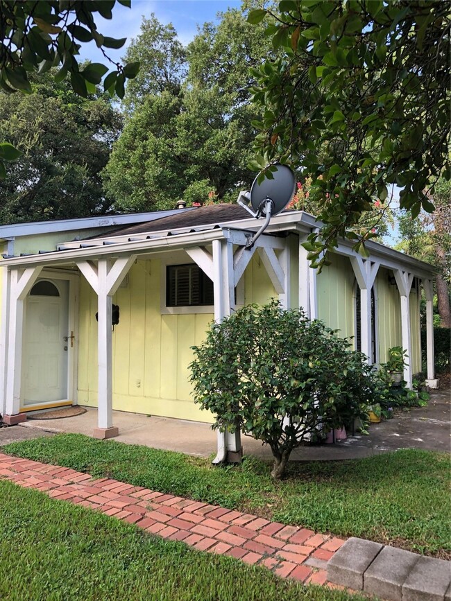 709 W 34th St, Houston, TX 77018 - photo 3