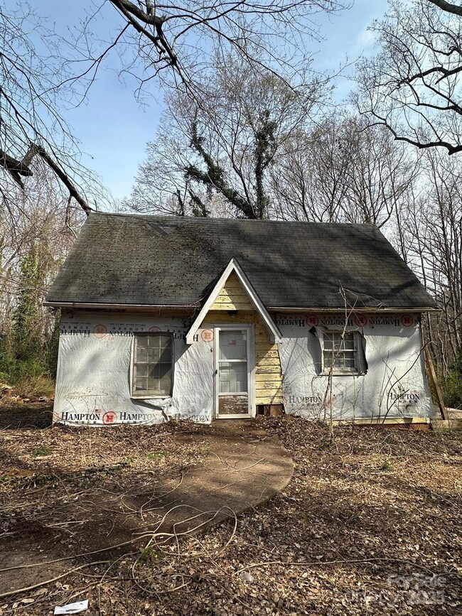 1335 Kings Cir, Shelby, NC 28150 - photo 6