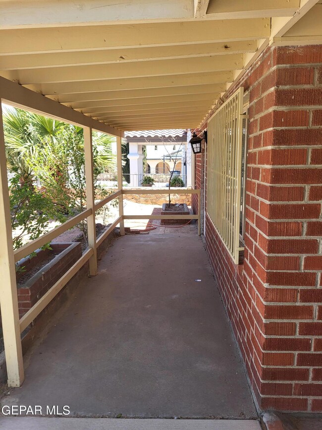 3134 Van Buren Ave, El Paso, TX 79930 - photo 3