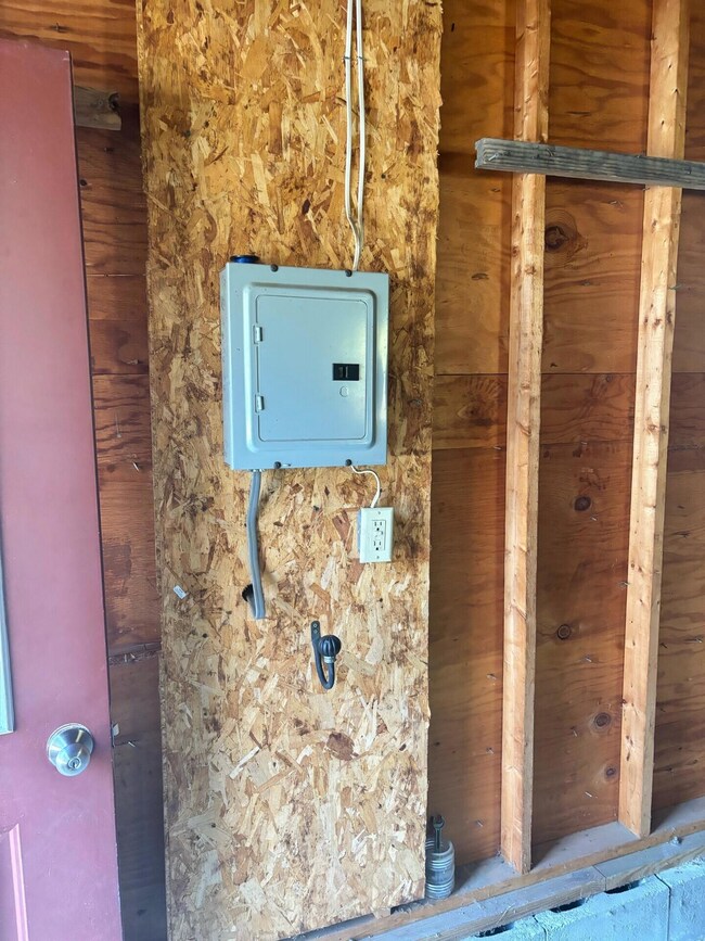 42 Baldwin St, Livermore Falls, ME 04254 - photo 4