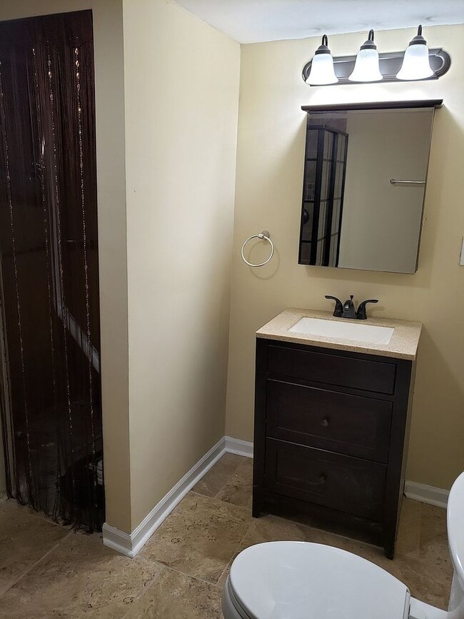 1320 Ironwood Ct unit C, Aurora, IL 60506 - photo 6