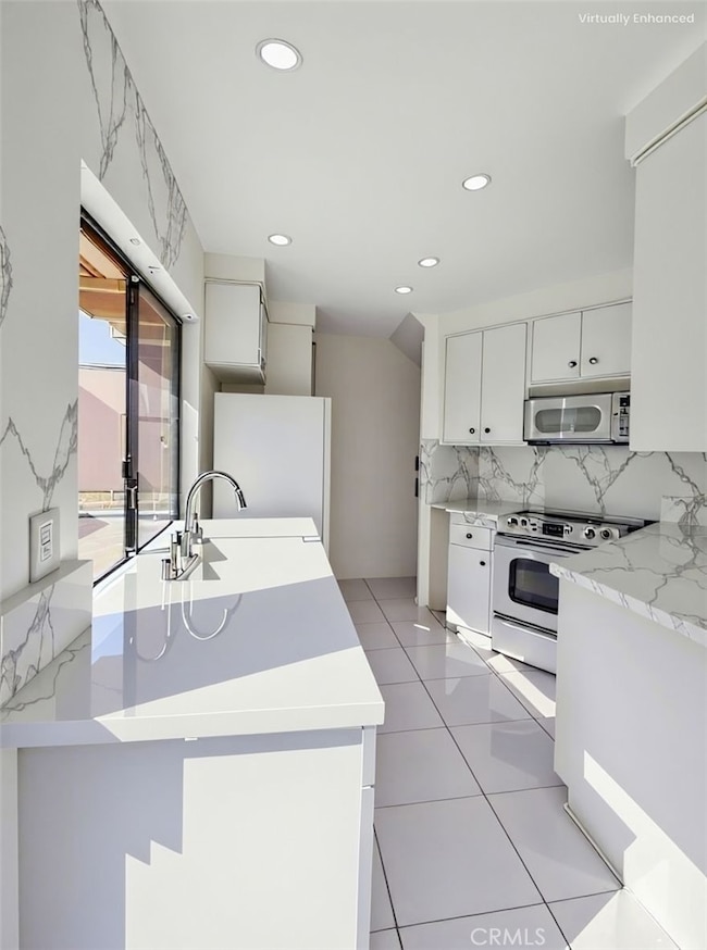 3252 Via Marin unit 9, La Jolla, CA 92037 - photo 4