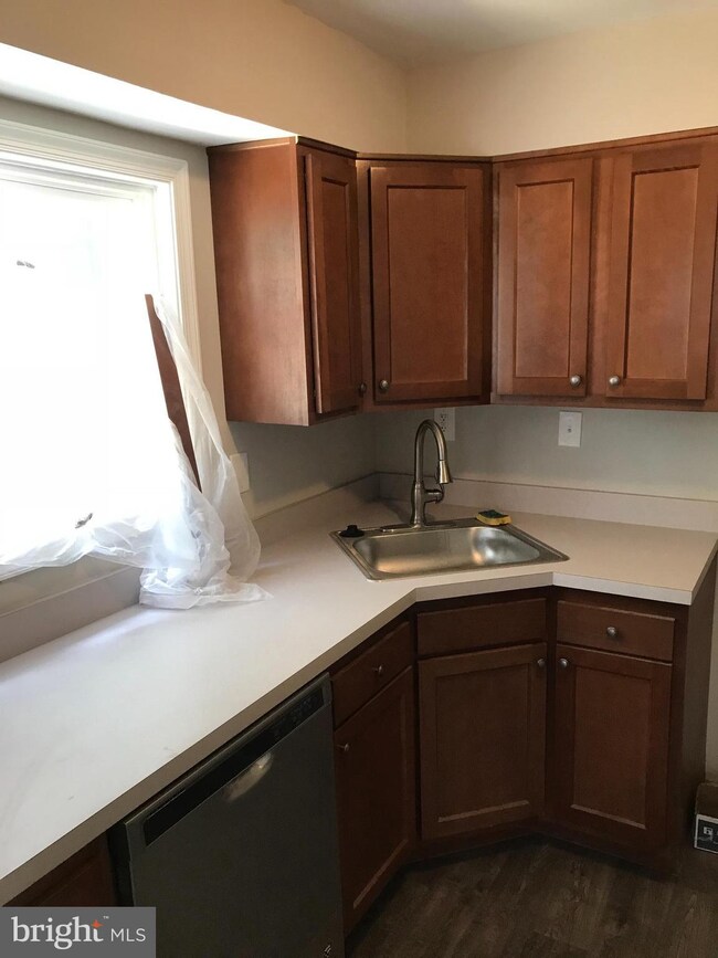 6718 Vermont Ct, Hyattsville, MD 20785 - photo 6