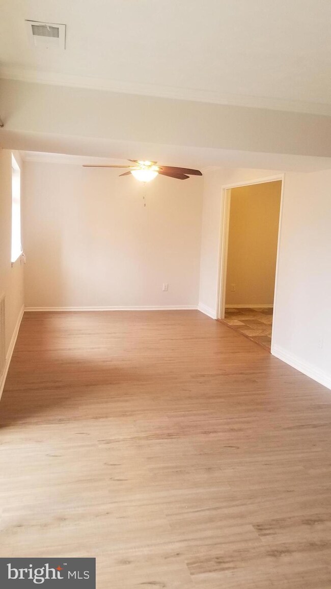 1662 Parkcrest Cir unit 2A/301, Reston, VA 20190 - photo 7