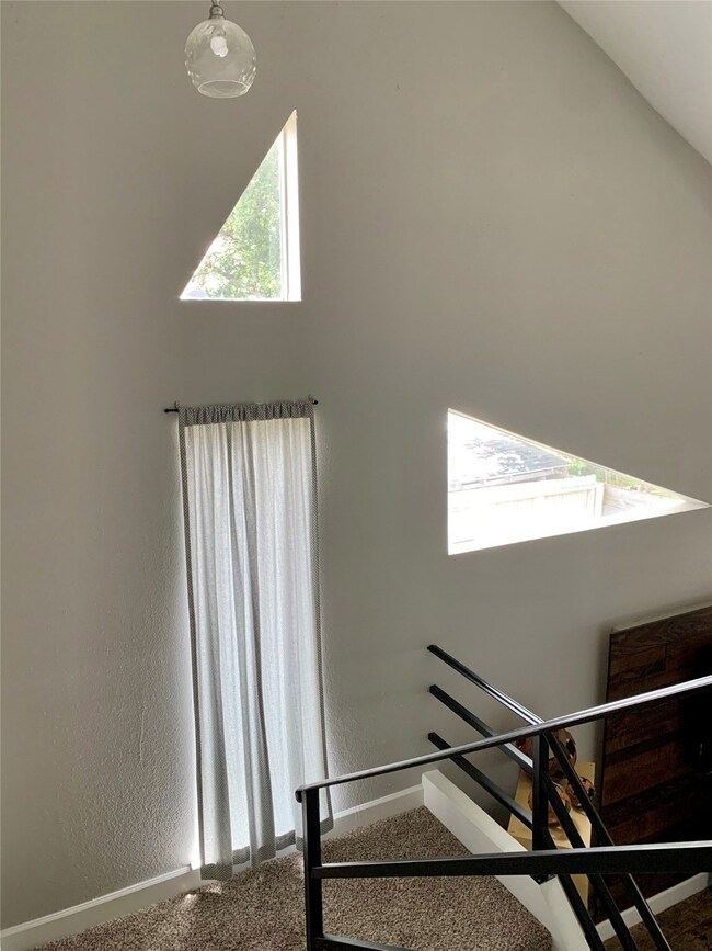 9712 Kathi Ann Ln, Houston, TX 77038 - photo 5