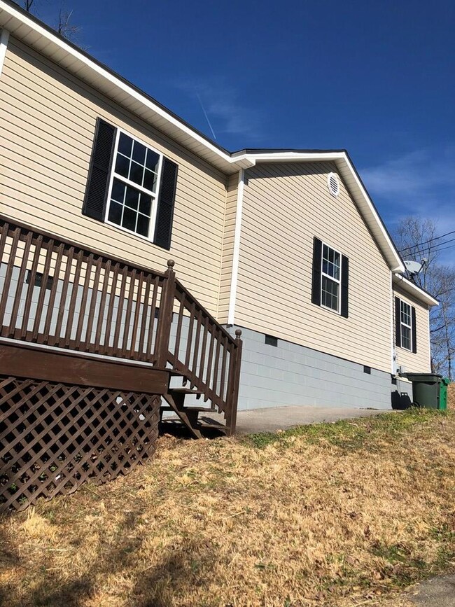 3223 Circleview Dr SE, Dalton, GA 30721 - photo 3