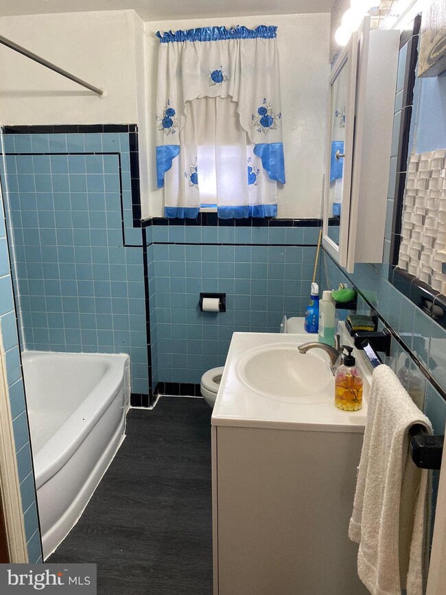 2880 Cushing Rd, Camden, NJ 08104 - photo 4