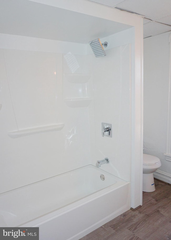 1017 S Hall St, Allentown, PA 18103 - photo 5