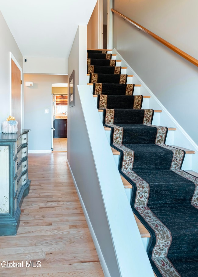 6 Barker St, Albany, NY 12205 - photo 4