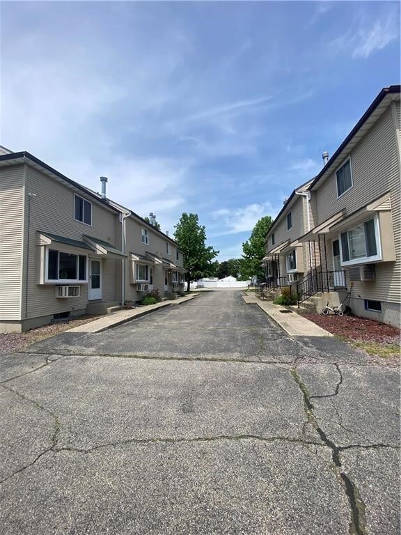 670 Union Ave unit 8, Providence, RI 02909 - photo 3