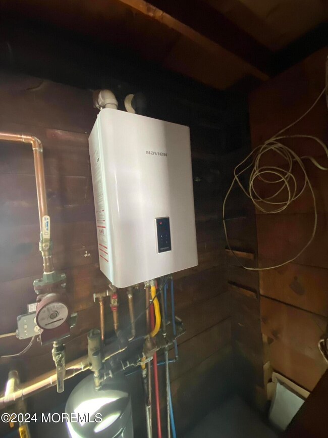 309 Hume St unit A, Allenhurst, NJ 07711 - photo 4