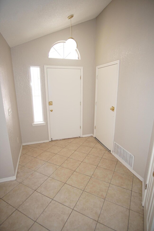 669 Orchid Dr, Horizon City, TX 79928 - photo 3