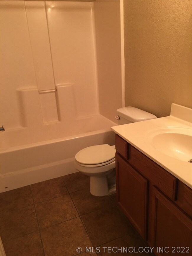 2709 N 20th St, Broken Arrow, OK 74012 - photo 4