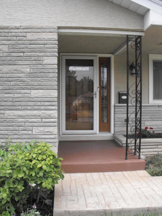 490 E Schreyer Place, Columbus, OH 43214 - photo 6