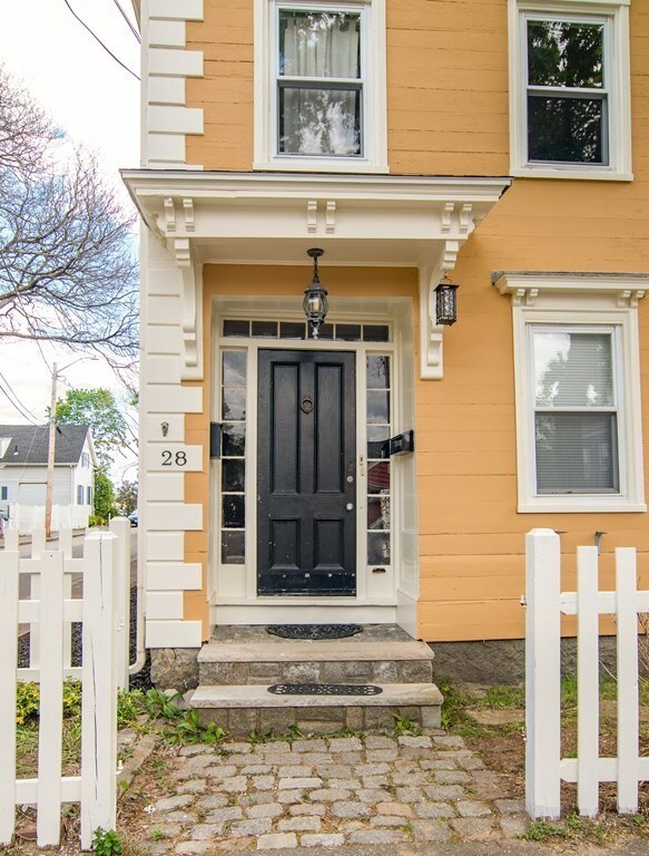 28 Dearborn St, Salem, MA 01970 - photo 2