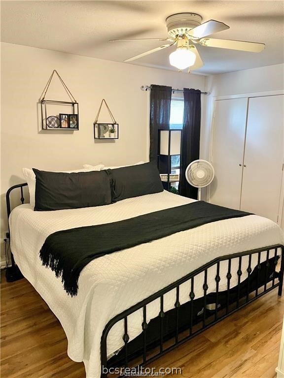 1208 Webhollow Cir unit B, Bryan, TX 77801 - photo 6