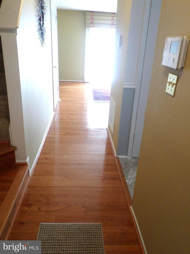 16303 Pennsbury Way, Bowie, MD 20716 - photo 4