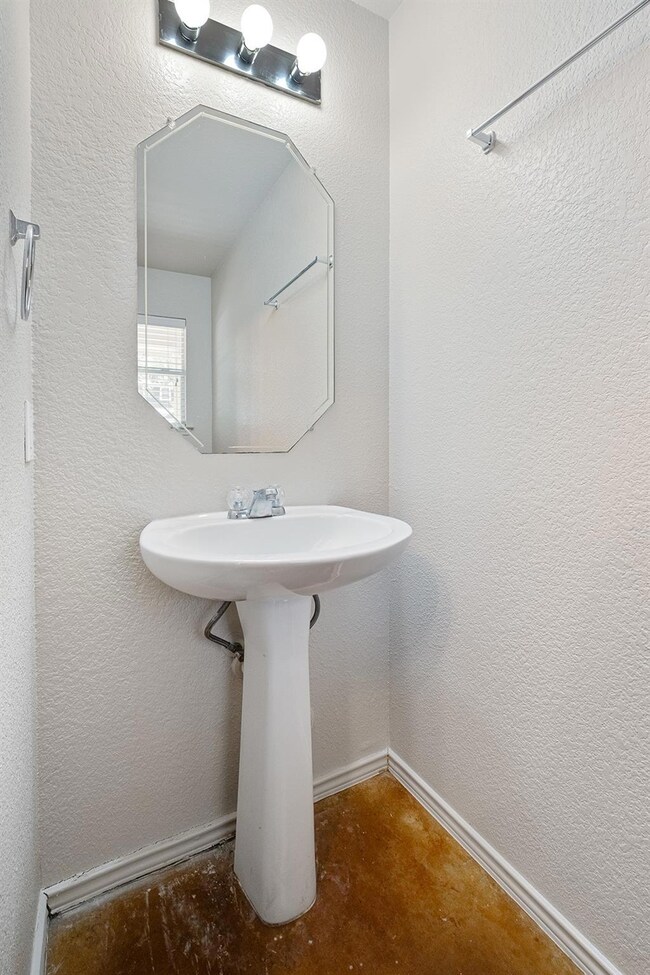 7101 Thannas Way, Austin, TX 78744 - photo 6