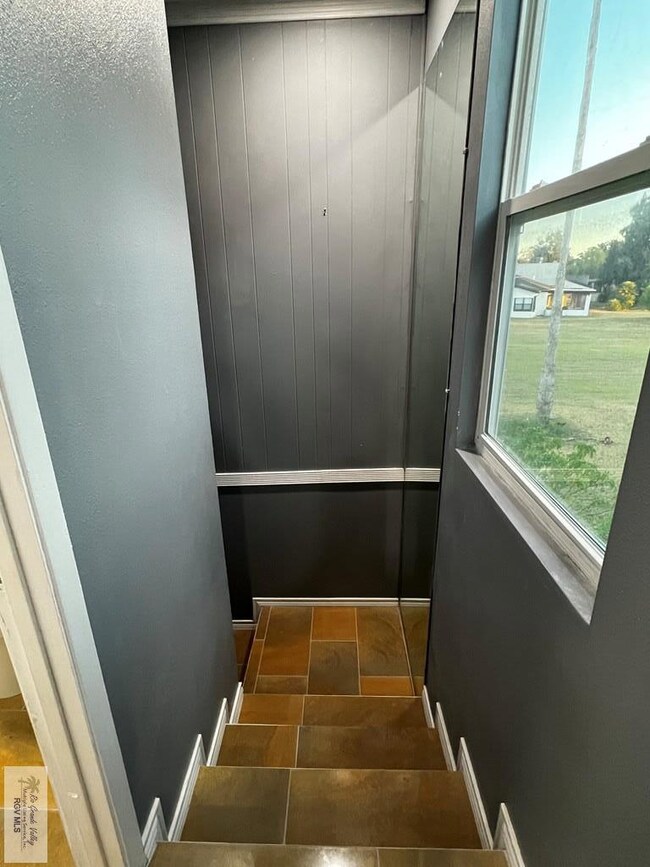 309 Mcfadden Dr unit 5, Brownsville, TX 78520 - photo 7