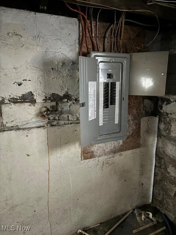 151 Russell Ave, Akron, OH 44311 - photo 6