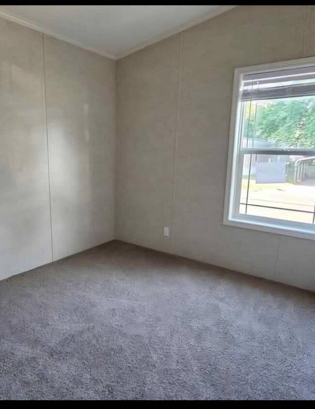 2320 E Macarthur Rd unit W-30, Wichita, KS 67216 - photo 5