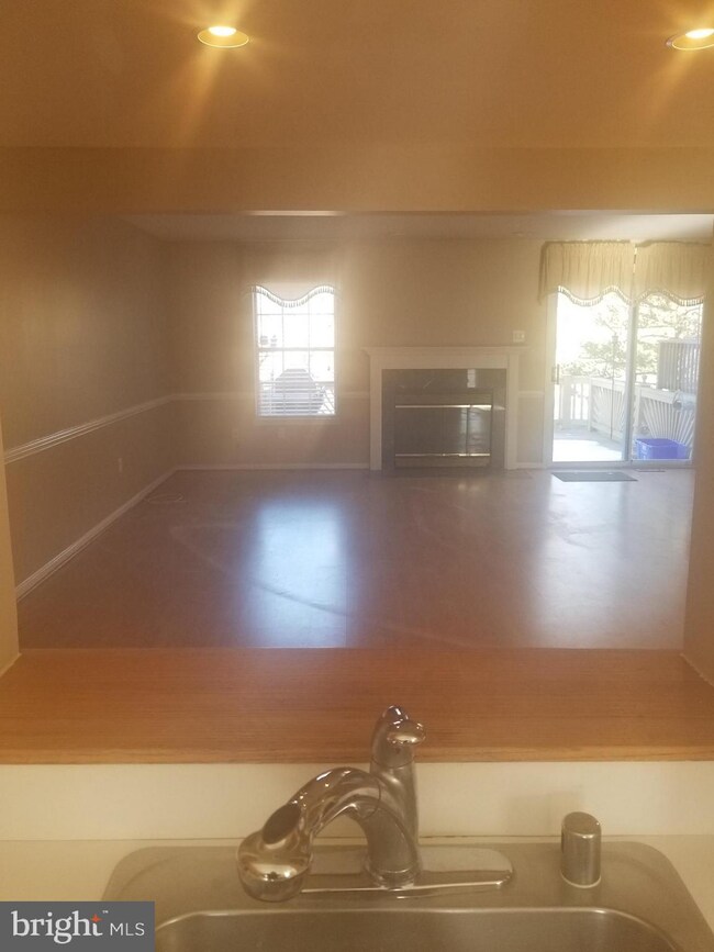 5354 Chase Lions Way, Columbia, MD 21044 - photo 4