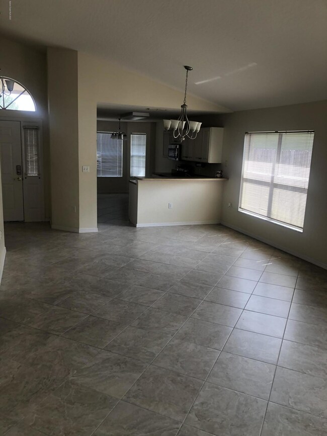 2570 St Anthonys (3)