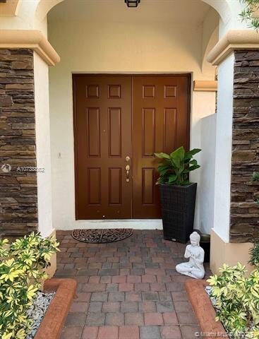 11264 NW 44th Terrace, Doral, FL 33178 - photo 2