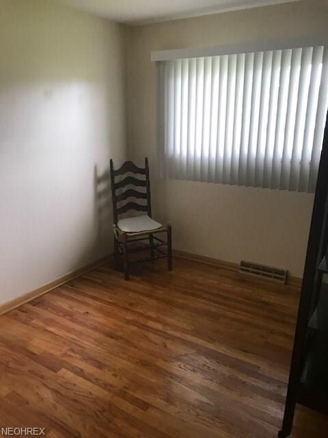 335 Erieview Blvd, Sheffield Lake, OH 44054 - photo 7