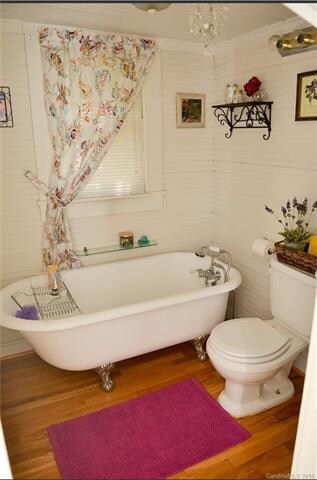 1318 E Broad St, Statesville, NC 28677 - photo 3