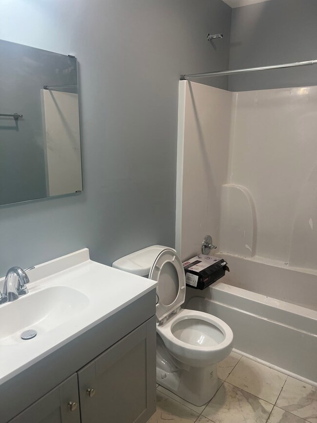 402 Letitia Ave N, Douglas, GA 31533 - photo 5