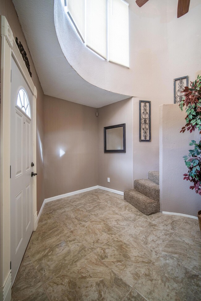 11600 Valle Del Centro Dr, El Paso, TX 79927 - photo 4