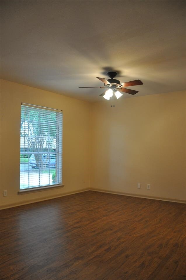 6119 Wilshire Dr, Tyler, TX 75703 - photo 5