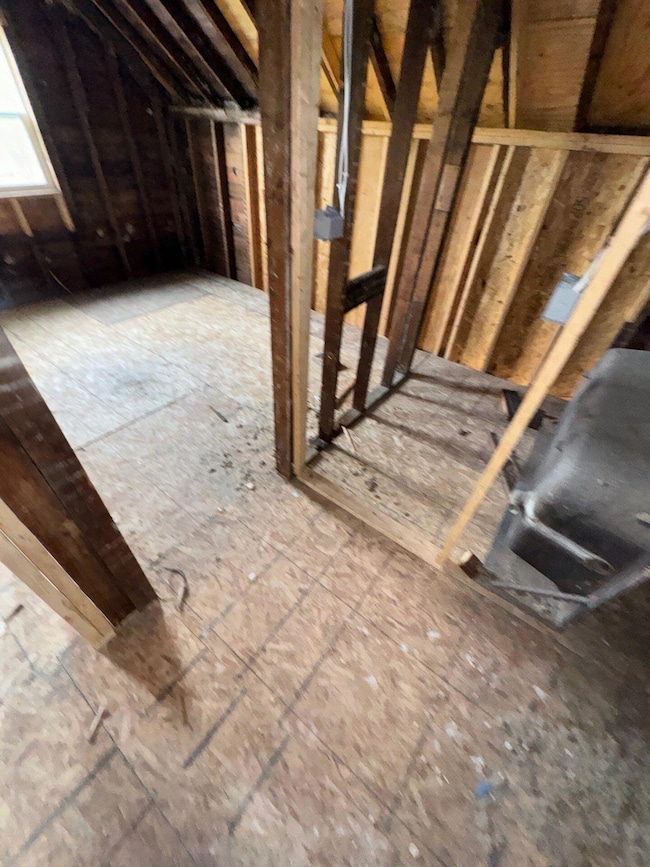 Upper Bedroom