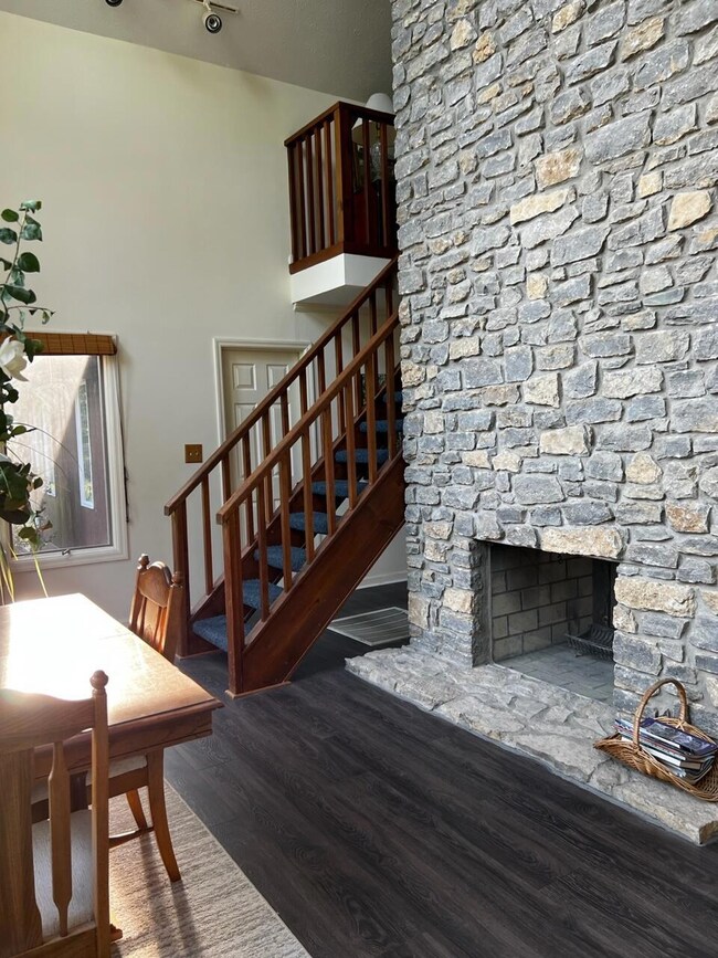 1220 Elliston Ln, Versailles, KY 40383 - photo 5