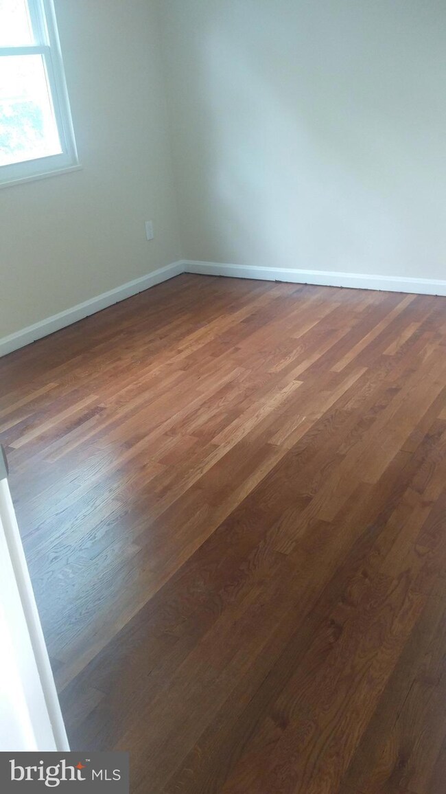 3520 Dunlap St, Temple Hills, MD 20748 - photo 7