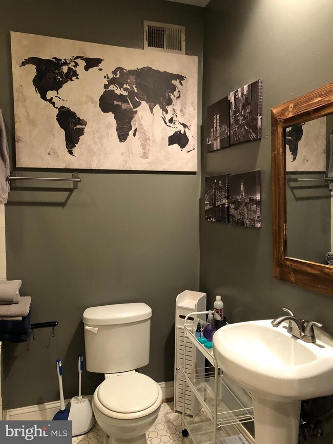 105 S Clinton St, Baltimore, MD 21224 - photo 7