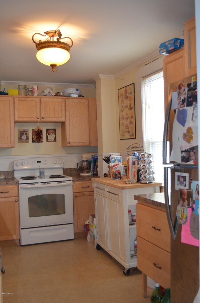 14 Temple St, Adams, MA 01220 - photo 4