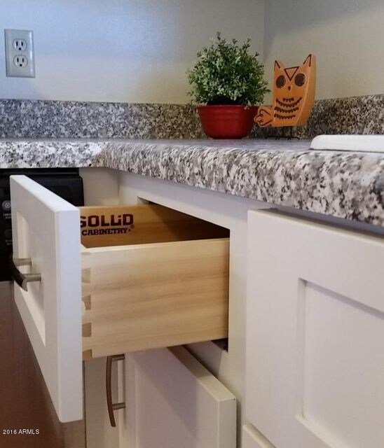 kitchencab