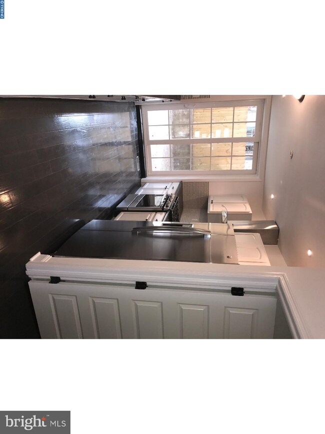 1435 N Hollywood St, Philadelphia, PA 19121 - photo 6