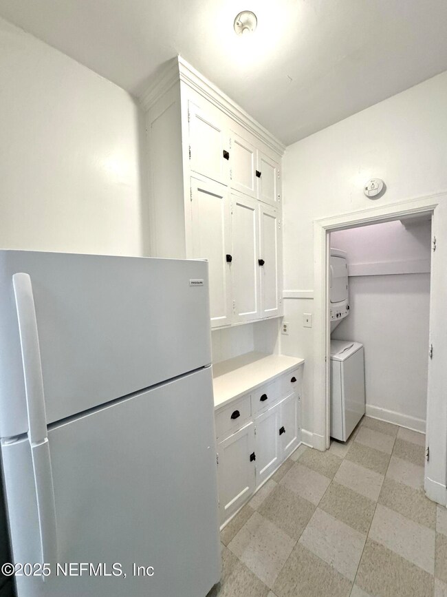 Kitchen to Laundry