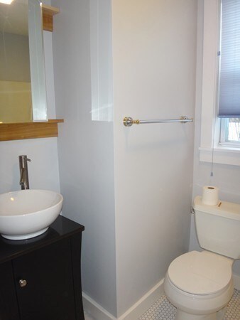12-14 Lexington St unit 14, Newton, MA 02465 - photo 3