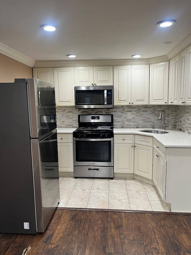 ** Fiesta Dr, Centereach, NY 11720 - photo 7