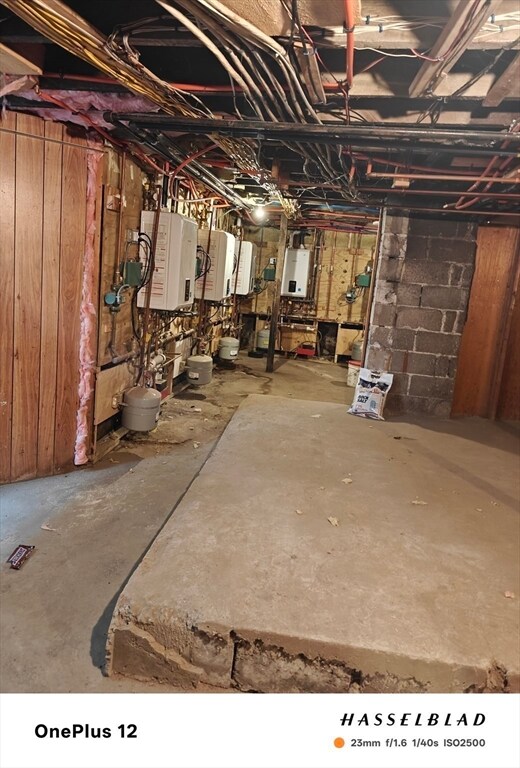 54 Shirley Ave, Revere, MA 02151 - photo 7