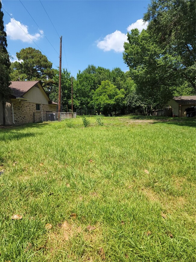 5214 Winding Way Dr, Houston, TX 77091 - photo 6