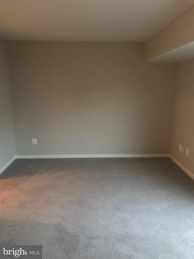 14479 Saint Germain Dr, Centreville, VA 20121 - photo 3