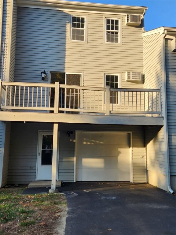 565 Quaker Ln unit 2, West Warwick, RI 02893 - photo 3