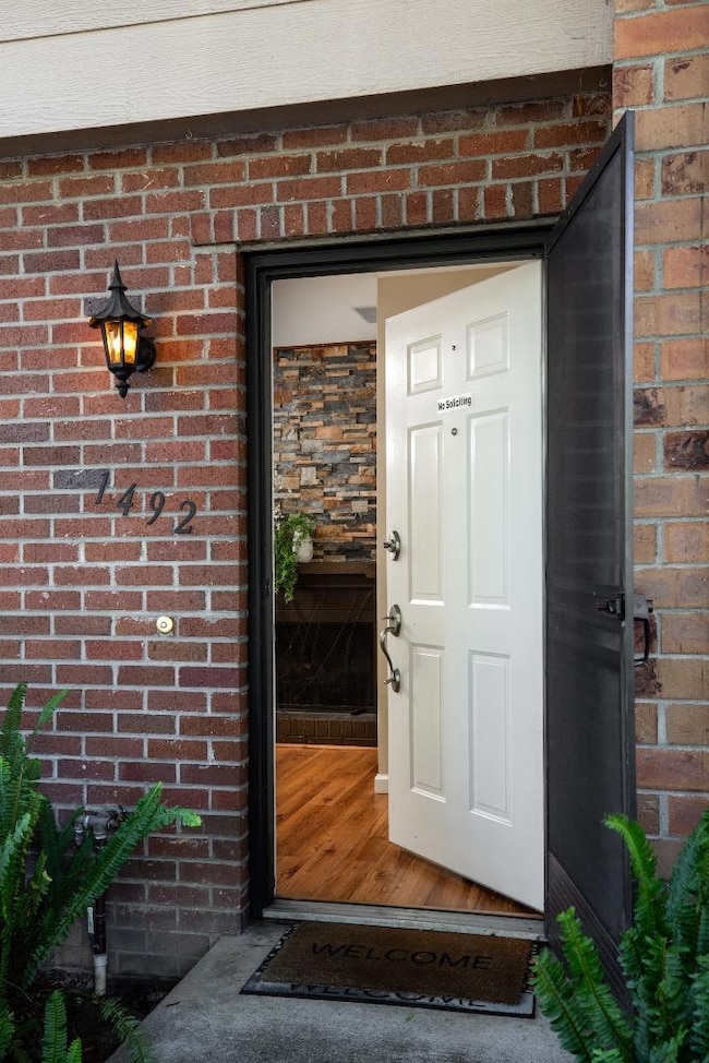 1492 Aurelian Ln, San Jose, CA 95126 - photo 3